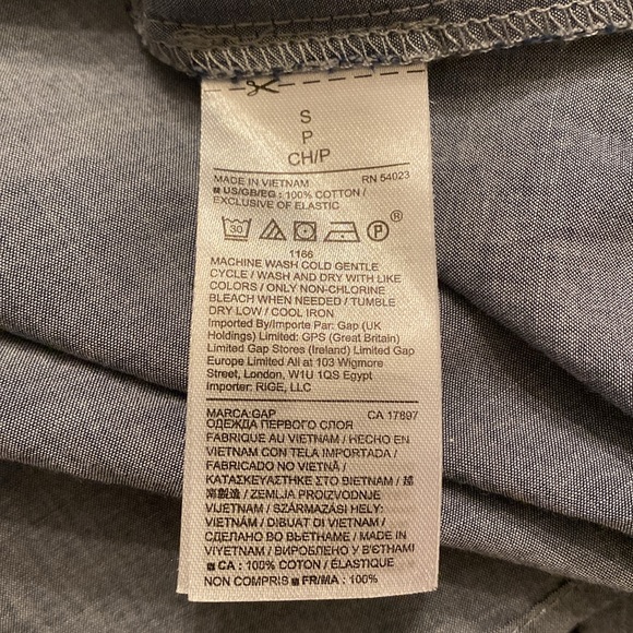 Gap Smocked Chambray Peasant Top with Ruffled Sleeves - Picture 6 of 8